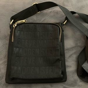 Steve Madden crossbody purse